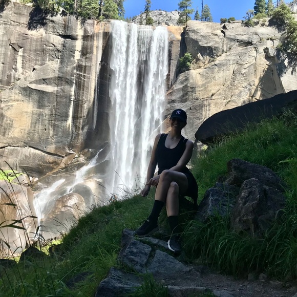 Meet your Posher, Michelle - Picture 3 of 3